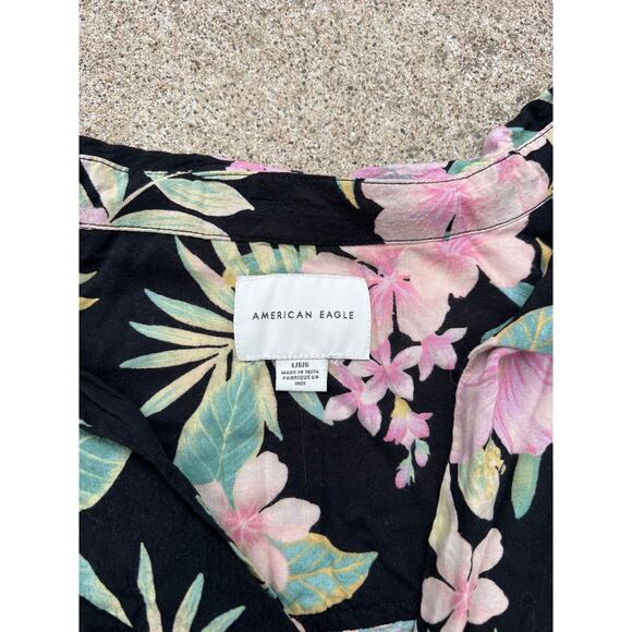 American Eagle Black Floral Collared Button Down Tie Front Blouse Size Large - Picture 4 of 6
